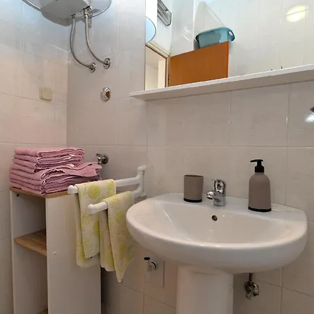 Fuer 4 Personen Ca 45 Qm In Fazana, Istrien Istrische Riviera Apartment